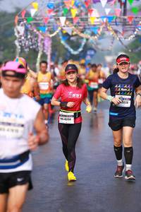BIB: 3328, 45154
                            <button type="button" onclick="openModal(9927791)" class="btn btn-primary btn-sm float-right btn-popup" data-toggle="modal" data-target=".modal-high-quality">
                        <i class="fas fa-shopping-cart"></i> Add to Cart
                    </button>
                                            <button type="button" onclick="isThisMe(9927791, true)" class="btn btn-success btn-sm float-right btn-popup btn-isme hidden" data-toggle="tooltip" data-placement="bottom" title="นี่คือรูปของคุณใช่ไหม คลิกที่นี่เพื่อเอาเข้าอัลบั้ม">
                        <i class="fas fa-plus"></i> Add to album
                    </button>
                    <button type="button" onclick="isThisMe(9927791, false)" class="btn btn-warning btn-sm float-right btn-popup btn-isnotme hidden">
                        <i class="fas fa-ban"></i> Remove from album
                    </button>